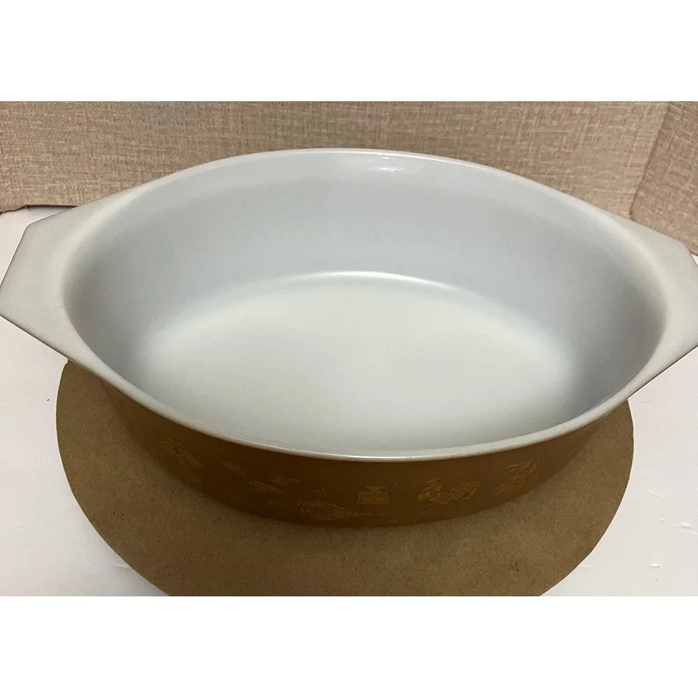 Pyrex Casserole Dish 1.5qt Brown Excellent Early American Gold Eagle 474-B